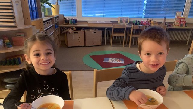 Sternensuppe_wird_gegessen