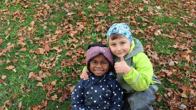 Kindergarten_Igel_2022_-_Spiel_im_Herbstgarten__86_