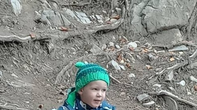 Kleinkindbetreuung_Getzners_Bunstiftile_-_Wald_besuch__22_