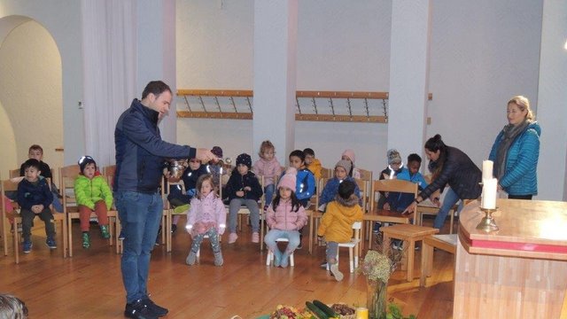 Pfarrkindergarten_Heilig_Kreuz_Erntedankfeier_2022__71_