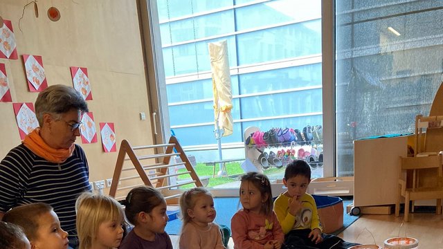 Kleinkindbetreuung_Getzners_Buntstiftle_-_Laternen_basteln__16_