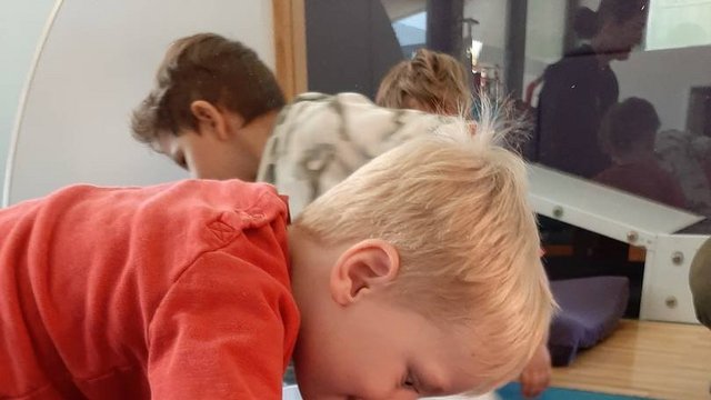 KiBe_Bienenwabe_Herbst_Morgenkreis__2_