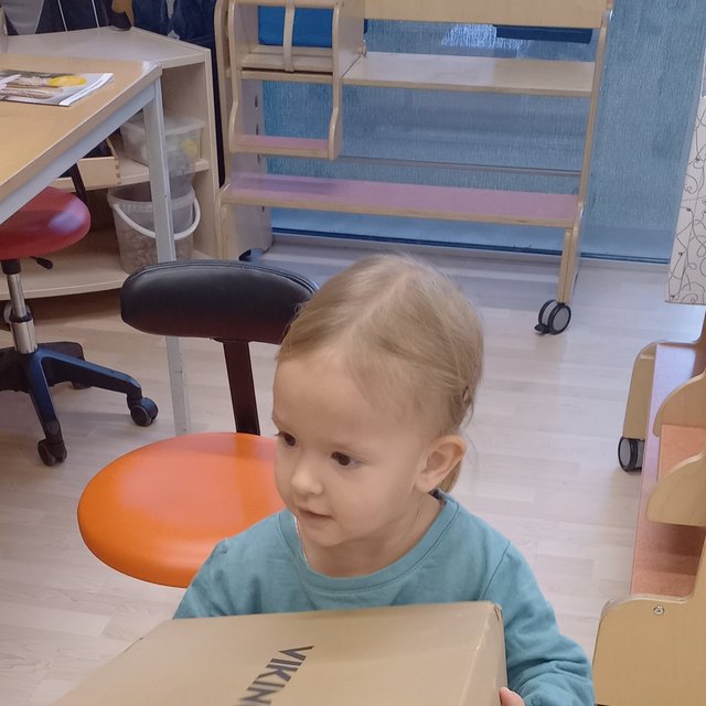 Kleinkindbetreuung_Getzners_Buntstiftle_-_Laternen_basteln__17_