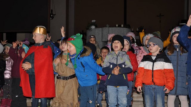 Pfarrkindergarten_Heilig_Kreuz_Martinsfeier_November_2022__61_