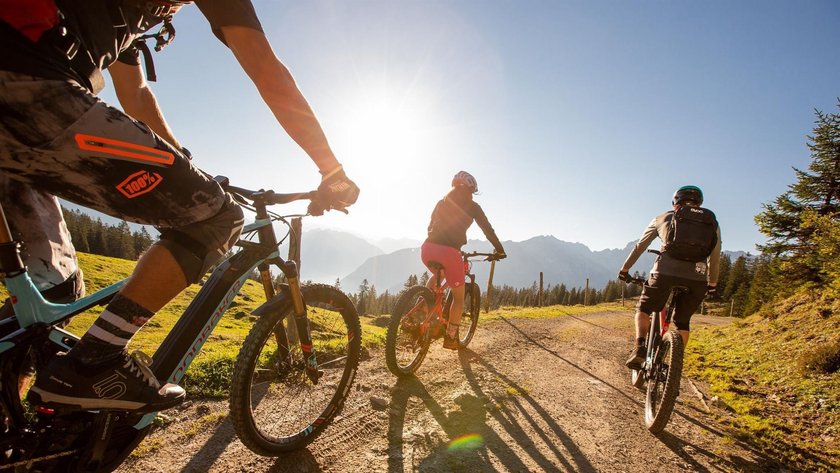 E-Bike Tour auf eigens ausgewiesenen Radwegen
